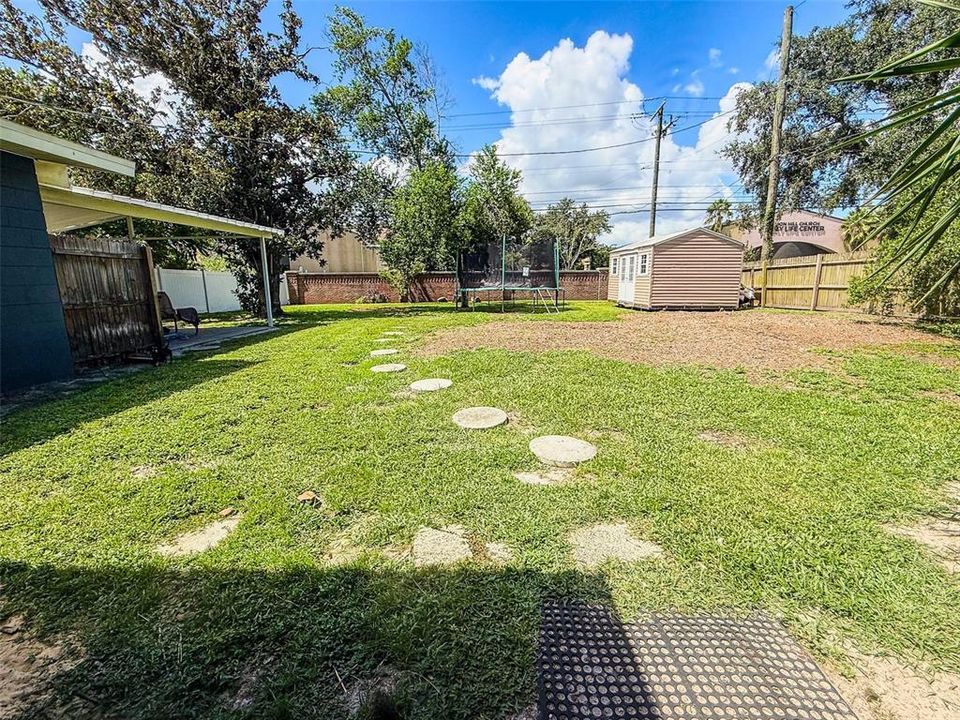 En Venta: $470,000 (5 camas, 3 baños, 2059 Pies cuadrados)