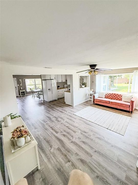 En Venta: $470,000 (5 camas, 3 baños, 2059 Pies cuadrados)