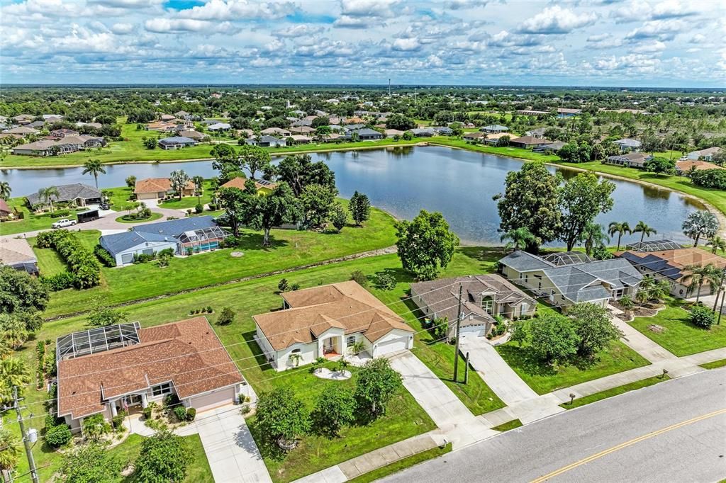 На продажу: $379,900 (3 спален, 2 ванн, 2318 Квадратных фут)