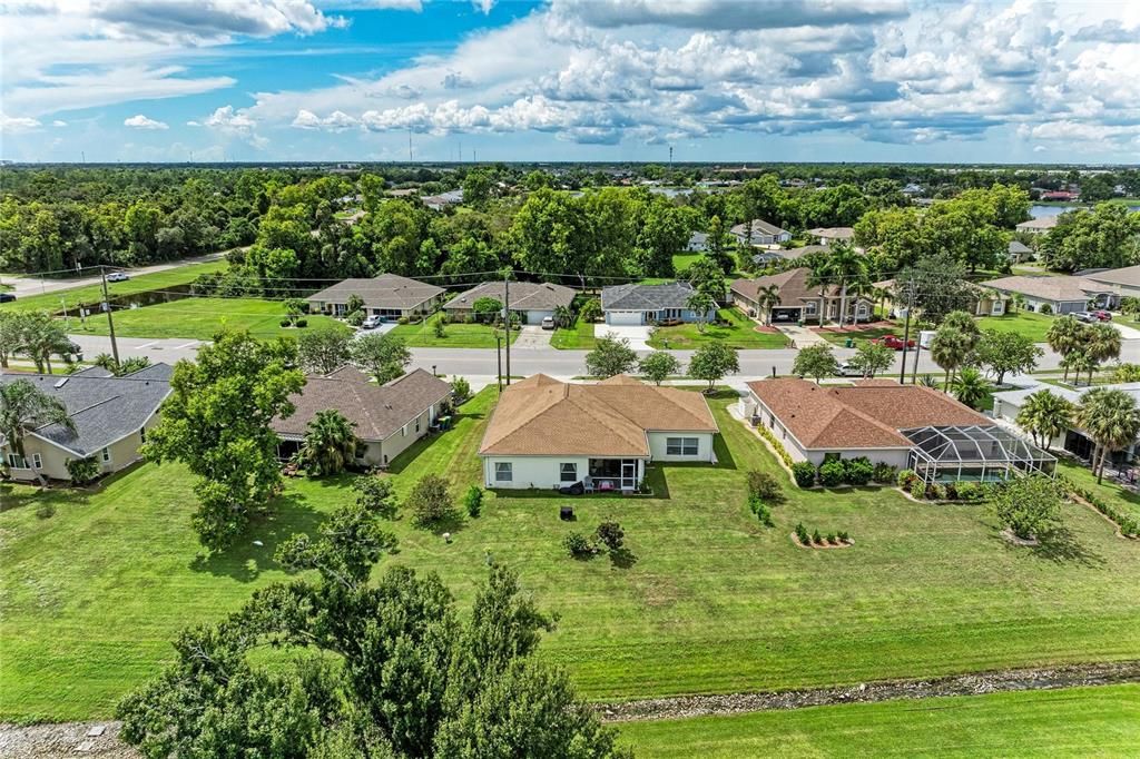 На продажу: $379,900 (3 спален, 2 ванн, 2318 Квадратных фут)