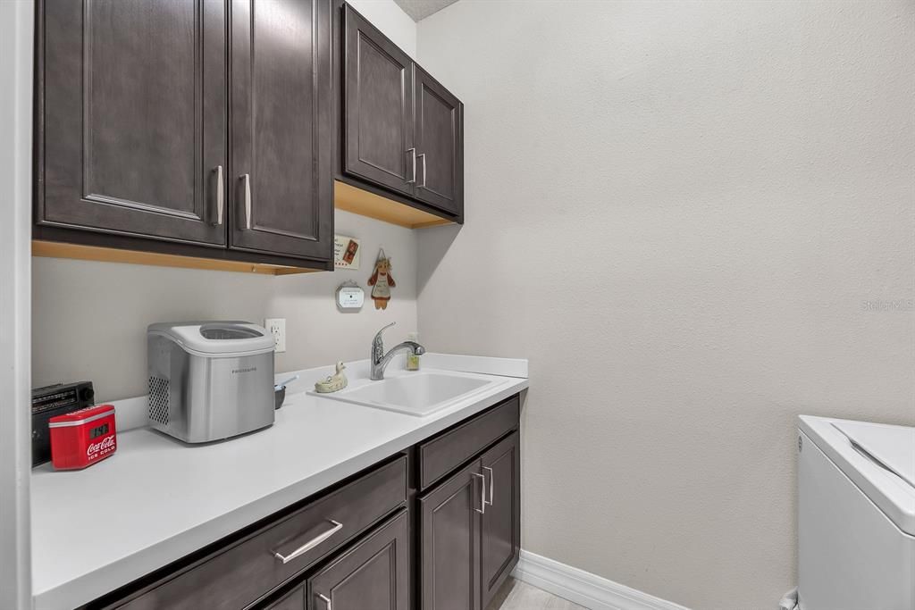 For Sale: $435,000 (3 beds, 2 baths, 1993 Square Feet)