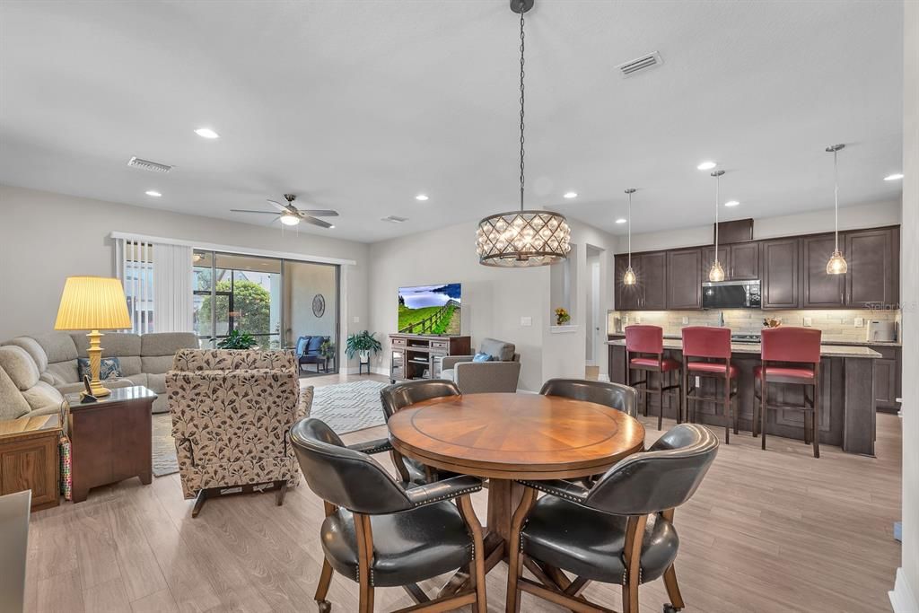 For Sale: $435,000 (3 beds, 2 baths, 1993 Square Feet)