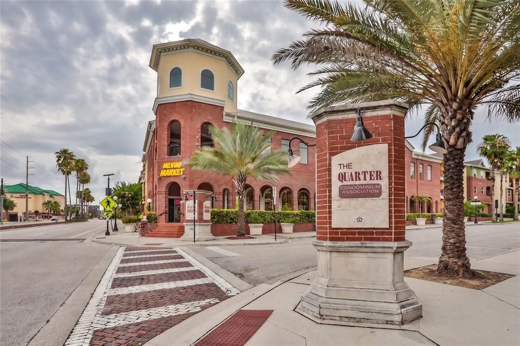 For Sale: $168,000 (1 beds, 1 baths, 867 Square Feet)