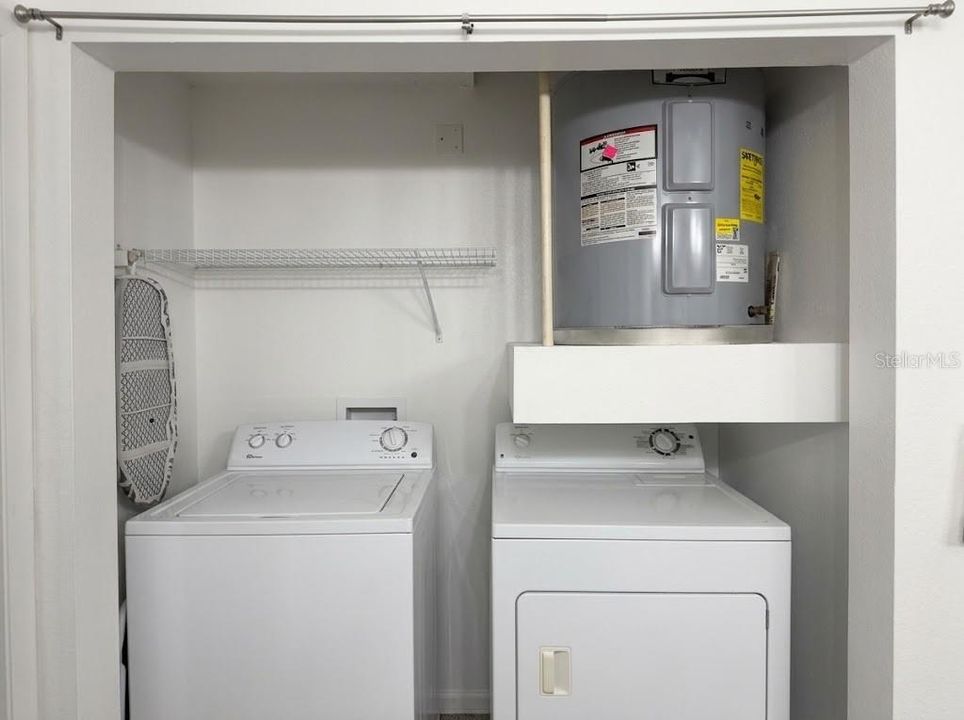 For Sale: $168,000 (1 beds, 1 baths, 867 Square Feet)