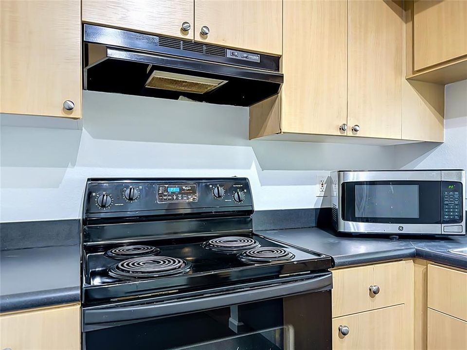 For Rent: $3,450 (3 beds, 2 baths, 1514 Square Feet)