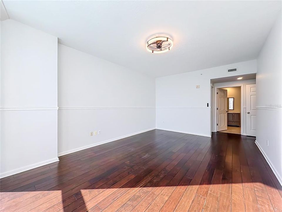For Rent: $3,450 (3 beds, 2 baths, 1514 Square Feet)