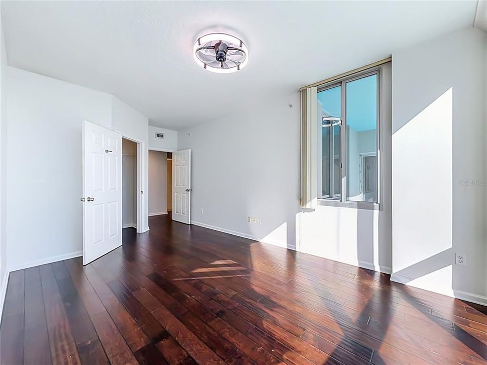 For Rent: $3,450 (3 beds, 2 baths, 1514 Square Feet)