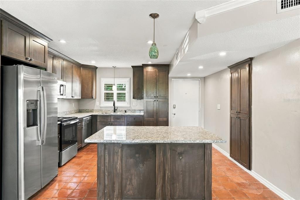 En Venta: $160,000 (2 camas, 2 baños, 1135 Pies cuadrados)