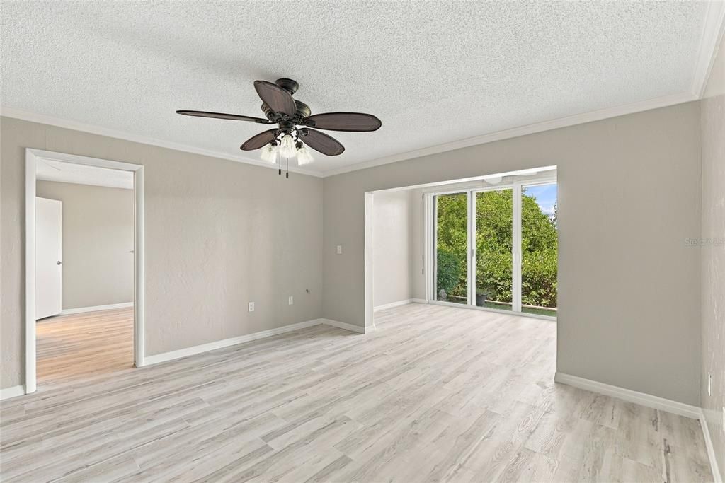 En Venta: $160,000 (2 camas, 2 baños, 1135 Pies cuadrados)