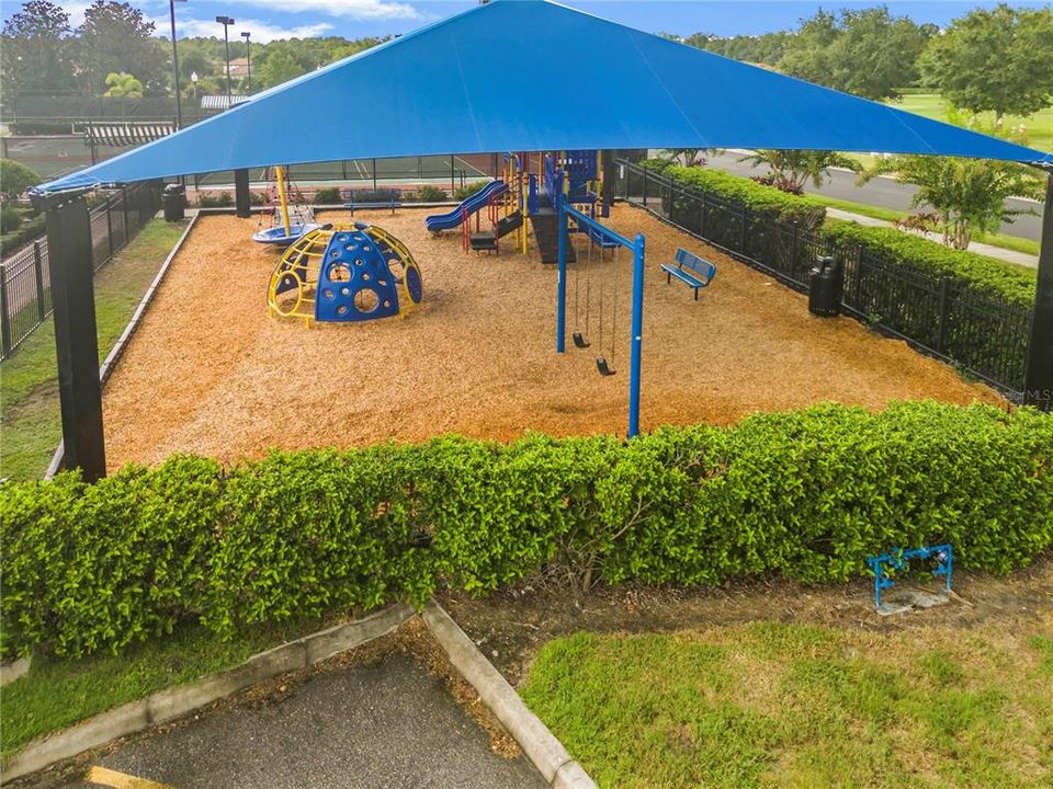 En Venta: $439,999 (4 camas, 2 baños, 2108 Pies cuadrados)