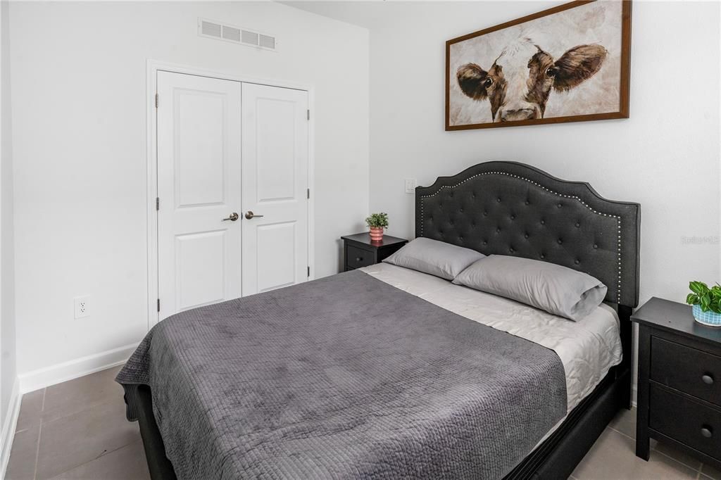 En Venta: $439,999 (4 camas, 2 baños, 2108 Pies cuadrados)