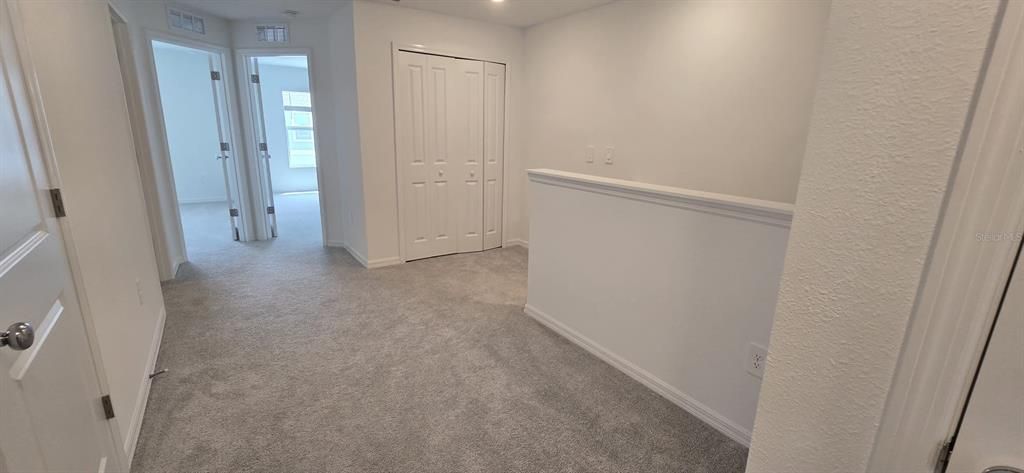 For Rent: $2,100 (3 beds, 2 baths, 1801 Square Feet)