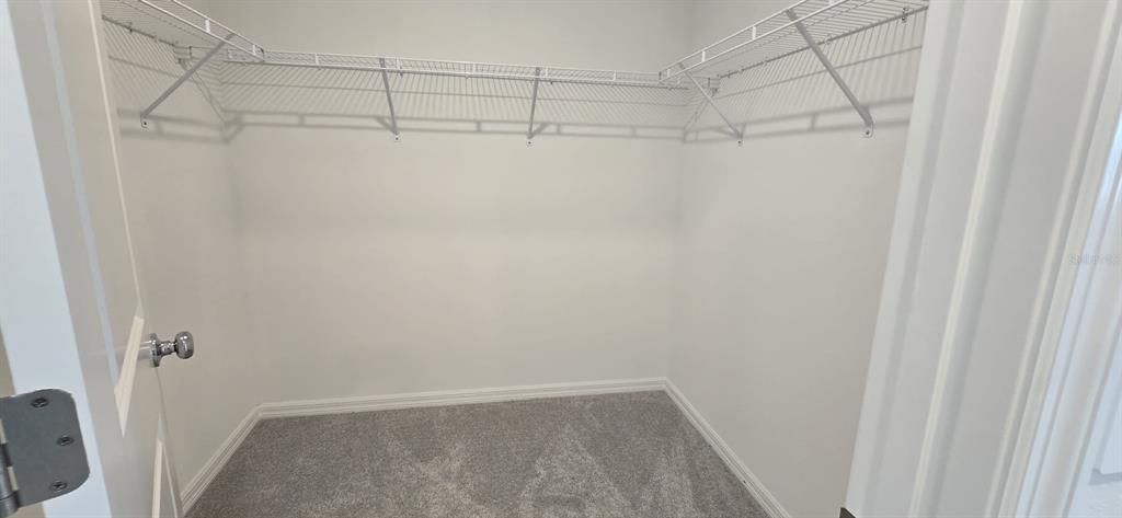 For Rent: $2,100 (3 beds, 2 baths, 1801 Square Feet)