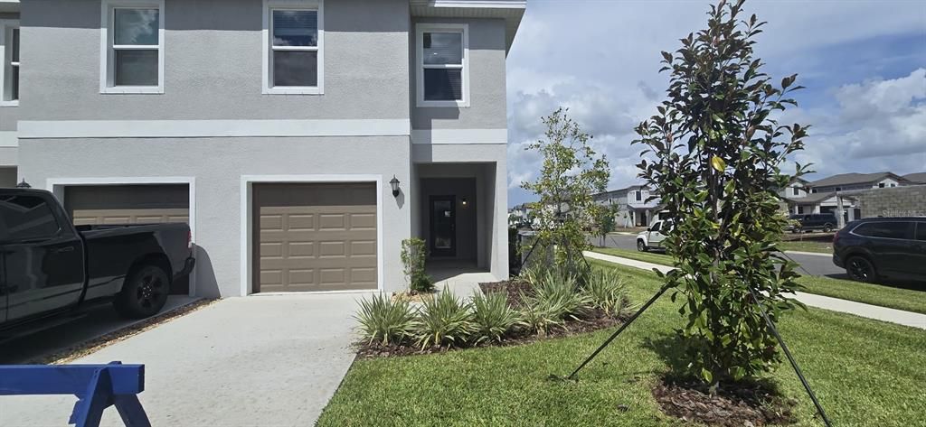 For Rent: $2,100 (3 beds, 2 baths, 1801 Square Feet)