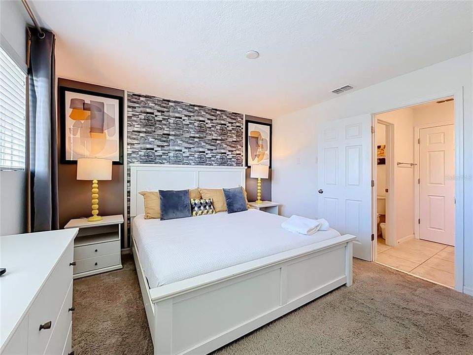En Venta: $549,000 (6 camas, 4 baños, 2987 Pies cuadrados)