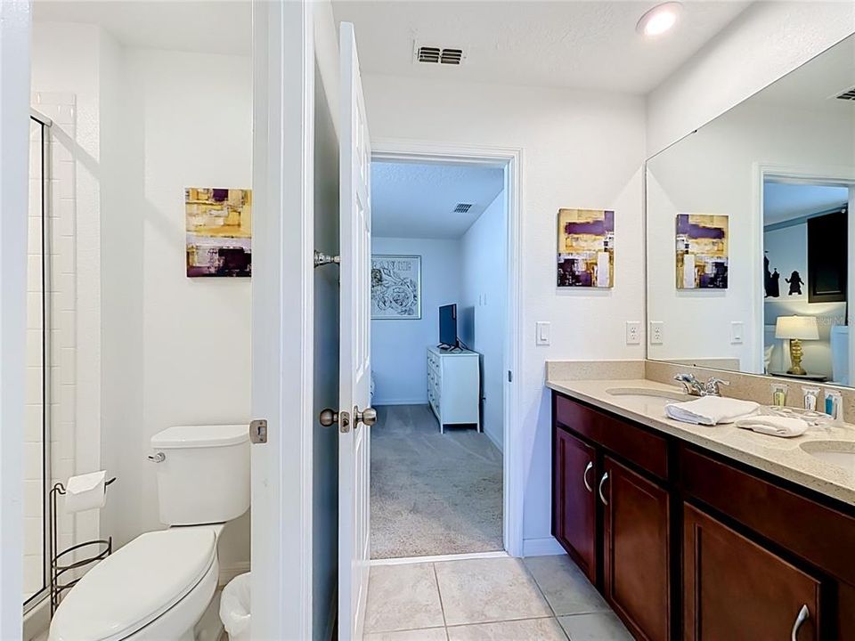 En Venta: $549,000 (6 camas, 4 baños, 2987 Pies cuadrados)