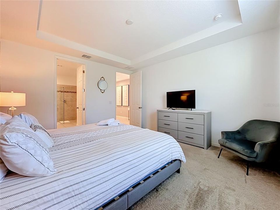 En Venta: $549,000 (6 camas, 4 baños, 2987 Pies cuadrados)