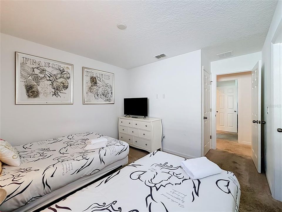En Venta: $549,000 (6 camas, 4 baños, 2987 Pies cuadrados)