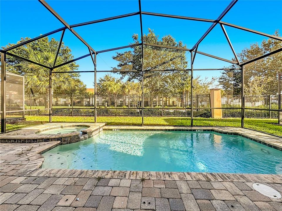 En Venta: $549,000 (6 camas, 4 baños, 2987 Pies cuadrados)