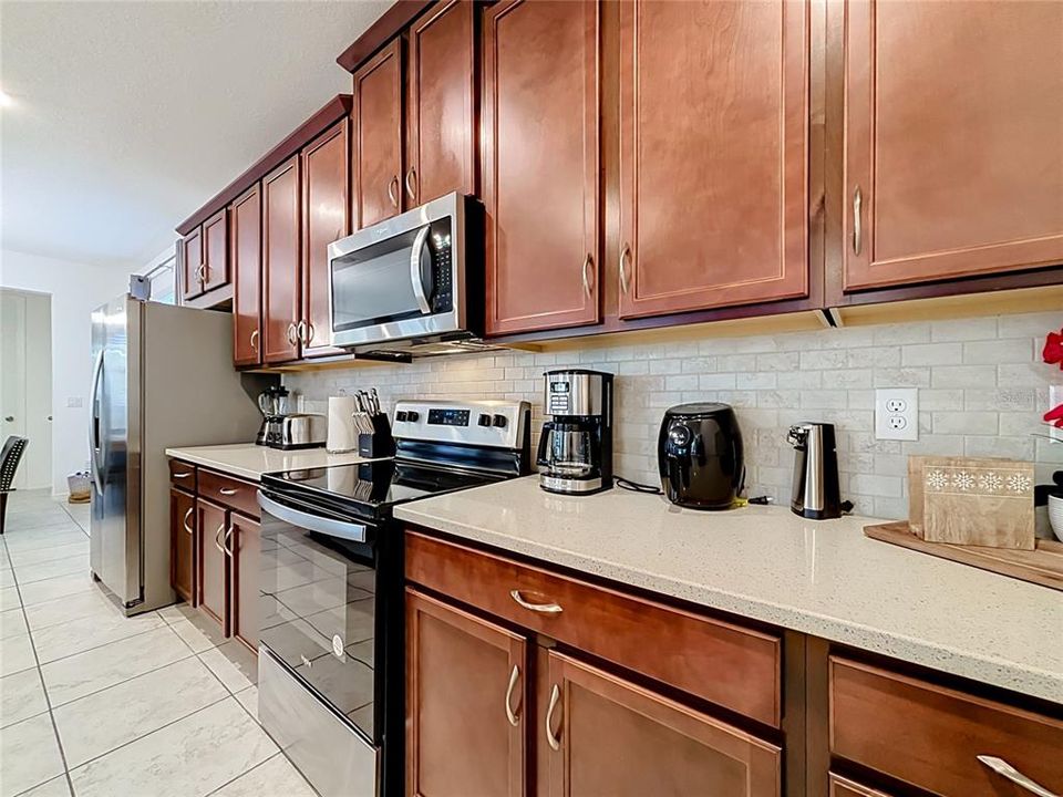 En Venta: $549,000 (6 camas, 4 baños, 2987 Pies cuadrados)