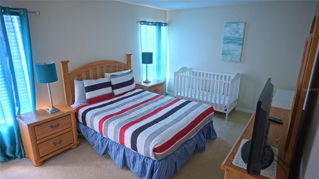 For Sale: $425,000 (4 beds, 2 baths, 2072 Square Feet)