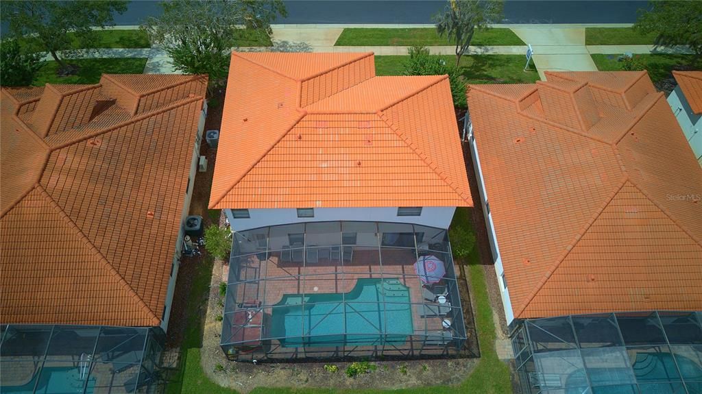 For Sale: $425,000 (4 beds, 2 baths, 2072 Square Feet)