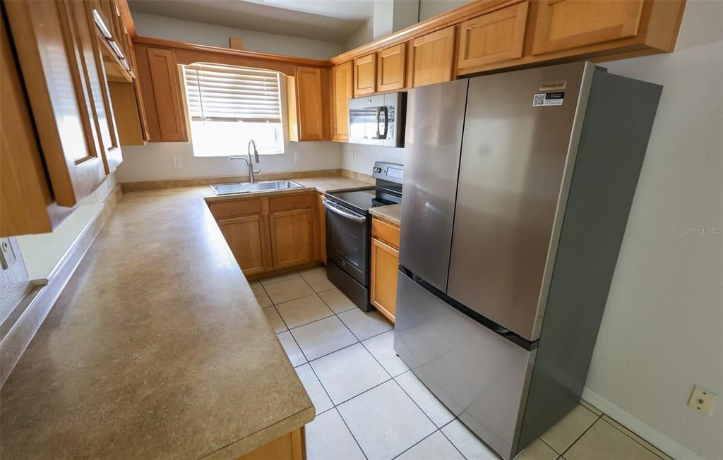 For Rent: $2,800 (2 beds, 2 baths, 1036 Square Feet)