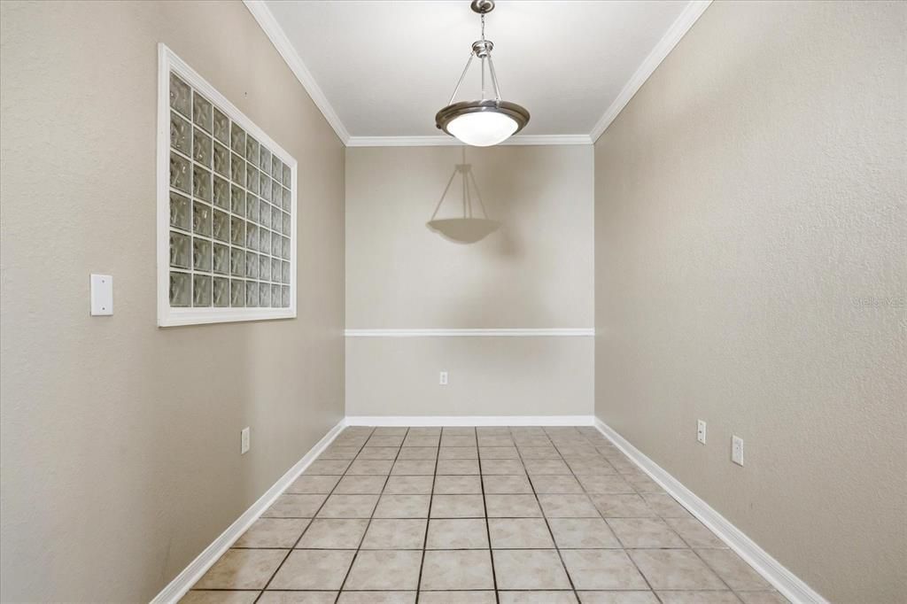 For Rent: $2,000 (2 beds, 2 baths, 1080 Square Feet)