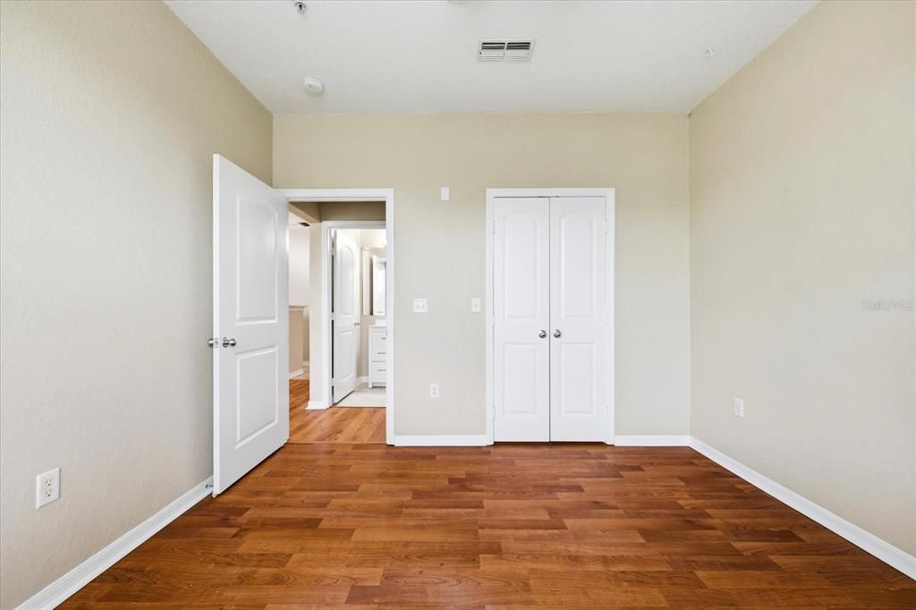For Rent: $2,000 (2 beds, 2 baths, 1080 Square Feet)