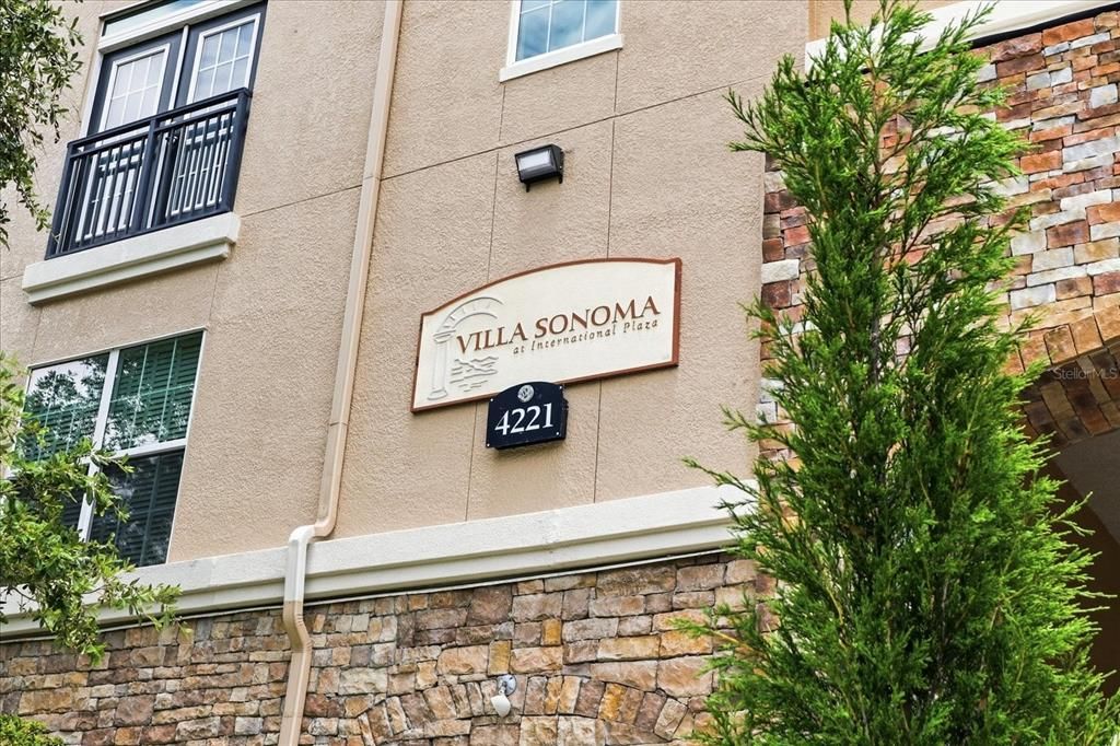 For Rent: $2,000 (2 beds, 2 baths, 1080 Square Feet)