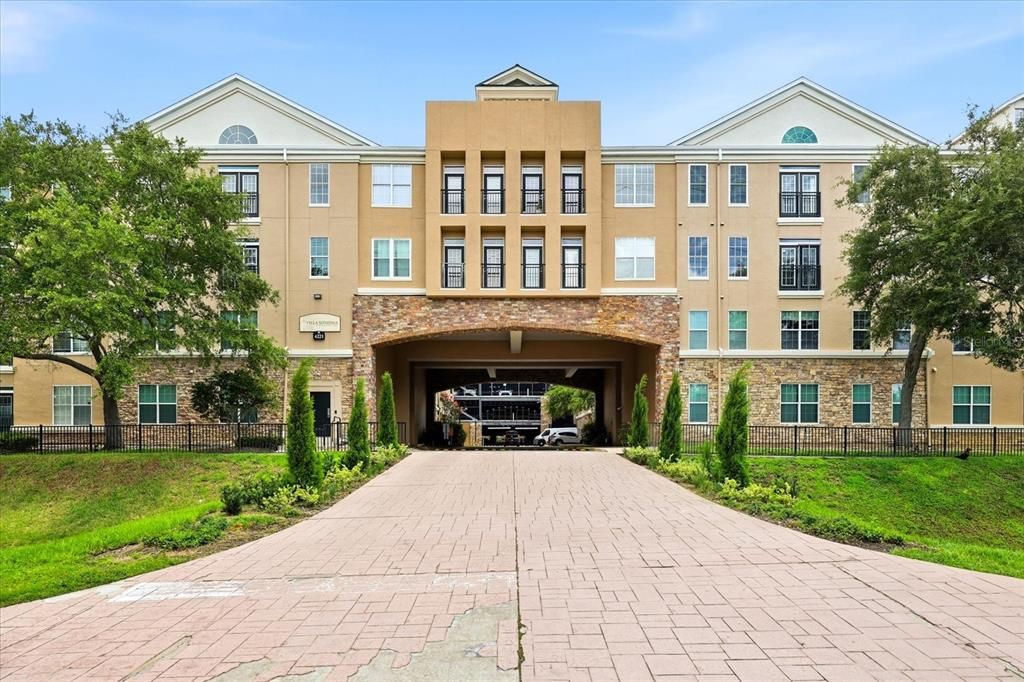 For Rent: $2,000 (2 beds, 2 baths, 1080 Square Feet)