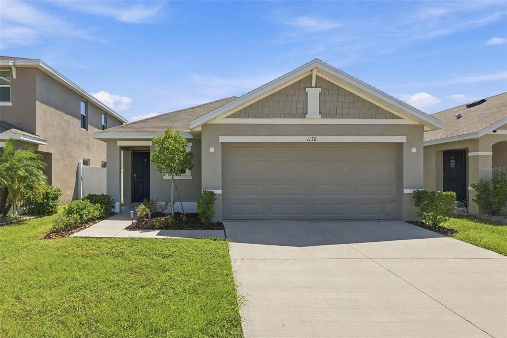 For Sale: $309,900 (3 beds, 2 baths, 1516 Square Feet)