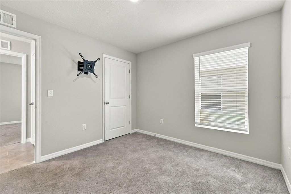 For Sale: $309,900 (3 beds, 2 baths, 1516 Square Feet)