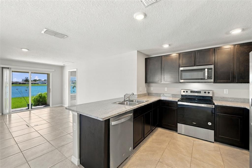 For Sale: $309,900 (3 beds, 2 baths, 1516 Square Feet)