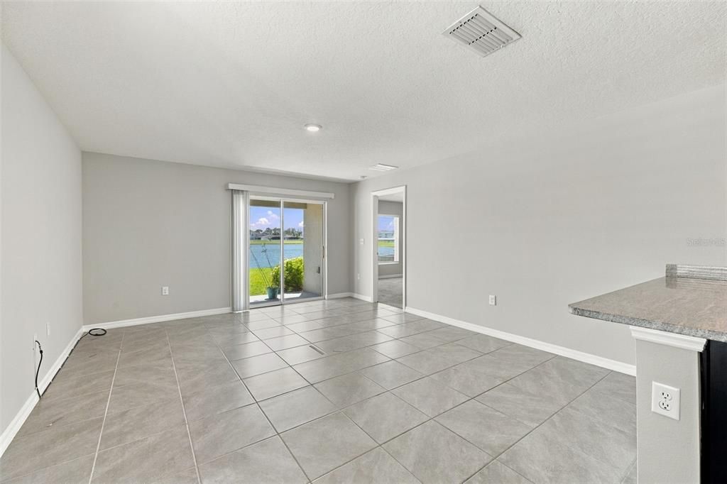 For Sale: $309,900 (3 beds, 2 baths, 1516 Square Feet)