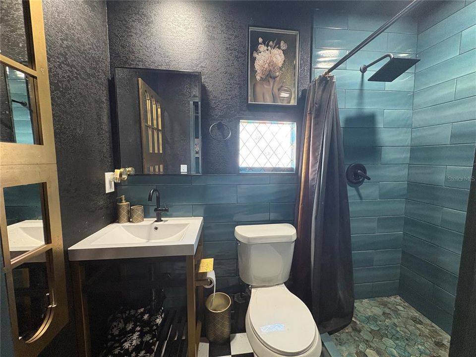 For Rent: $4,000 (3 beds, 2 baths, 1173 Square Feet)