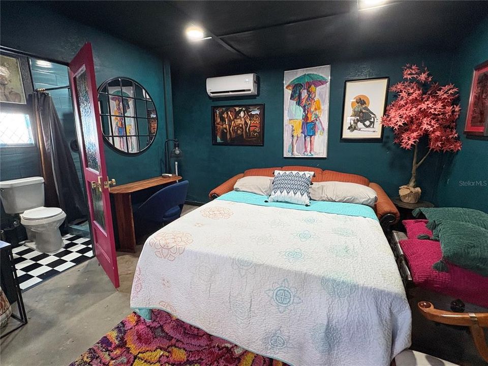 For Rent: $4,000 (3 beds, 2 baths, 1173 Square Feet)