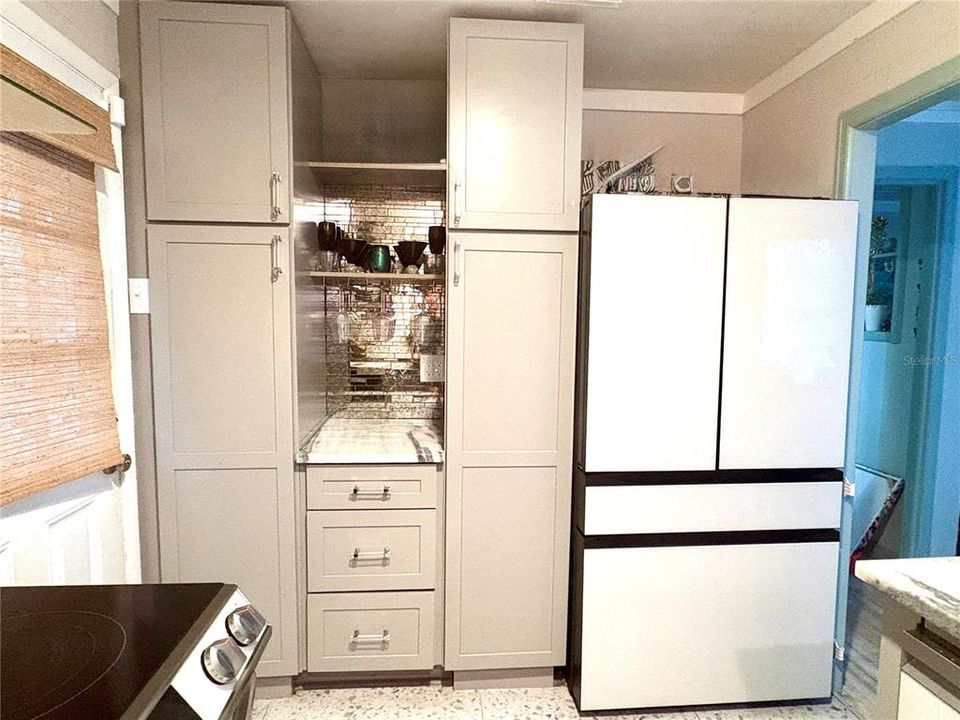 For Rent: $4,000 (3 beds, 2 baths, 1173 Square Feet)