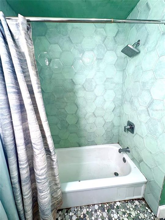 For Rent: $4,000 (3 beds, 2 baths, 1173 Square Feet)