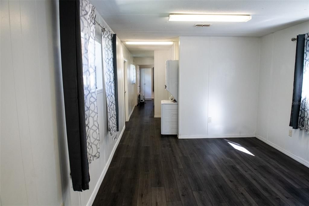 For Sale: $135,000 (2 beds, 1 baths, 784 Square Feet)