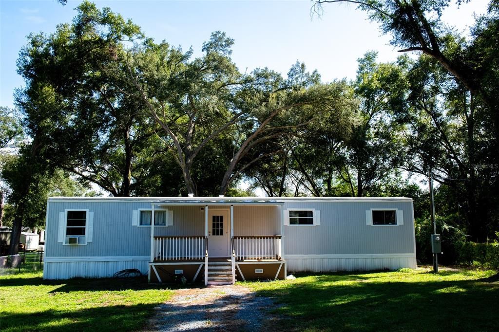 For Sale: $135,000 (2 beds, 1 baths, 784 Square Feet)