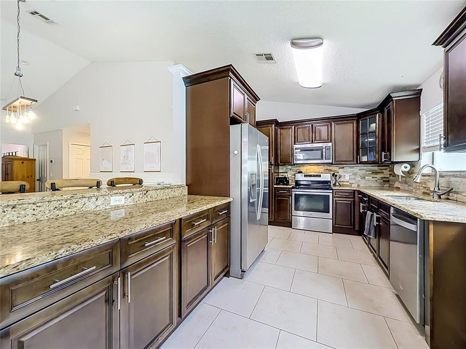 En Venta: $500,000 (3 camas, 2 baños, 2181 Pies cuadrados)