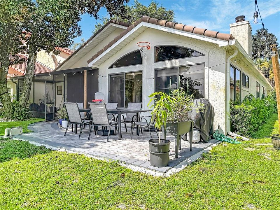 En Venta: $500,000 (3 camas, 2 baños, 2181 Pies cuadrados)