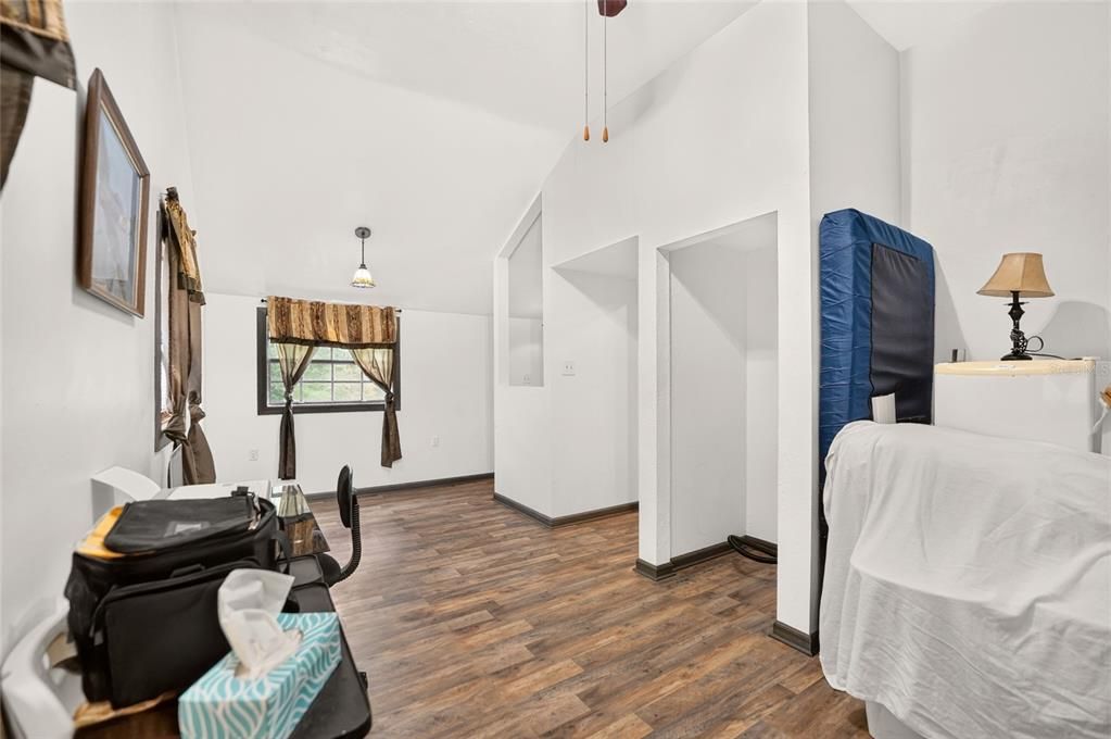 На продажу: $465,000 (2 спален, 2 ванн, 1838 Квадратных фут)