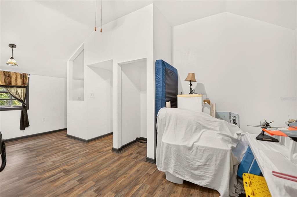 На продажу: $465,000 (2 спален, 2 ванн, 1838 Квадратных фут)