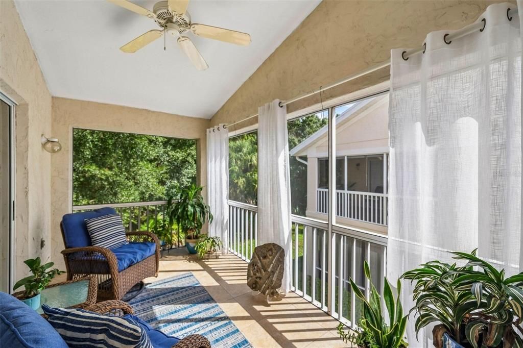 En Venta: $257,900 (2 camas, 2 baños, 1067 Pies cuadrados)