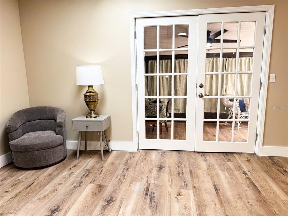 For Sale: $399,000 (3 beds, 2 baths, 1852 Square Feet)