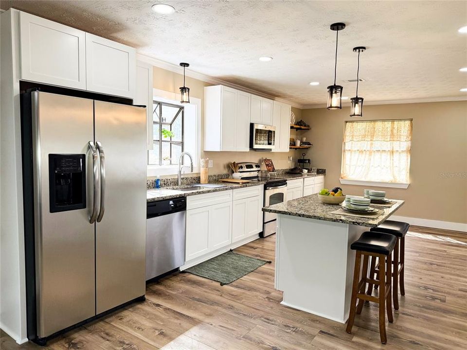 For Sale: $399,000 (3 beds, 2 baths, 1852 Square Feet)