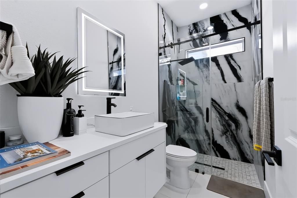 For Sale: $709,900 (4 beds, 2 baths, 1937 Square Feet)