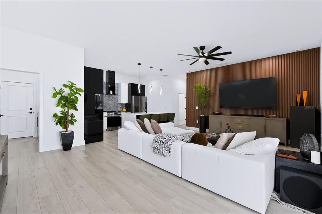 For Sale: $709,900 (4 beds, 2 baths, 1937 Square Feet)